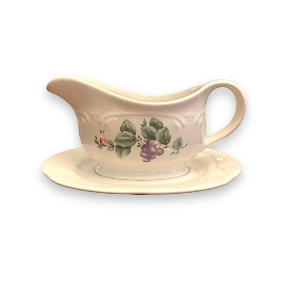 Pfaltzgraff Grapevine Gravy Boat and Underplate Stoneware (used) - Picture 2 of 7